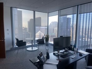 150 N Riverside Plz, Chicago, IL for lease Interior Photo- Image 2 of 14