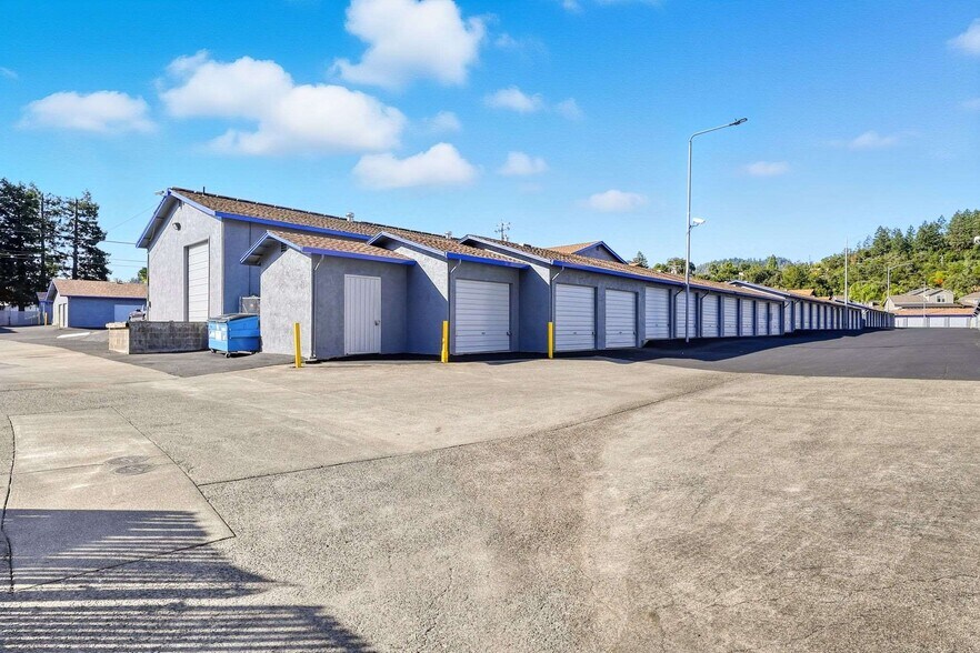 35 Industrial Dr, Cloverdale, CA à louer - Photo principale - Image 1 de 5