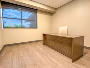 5635 N Scottsdale, Scottsdale, AZ for lease Interior Photo- Image 2 of 6