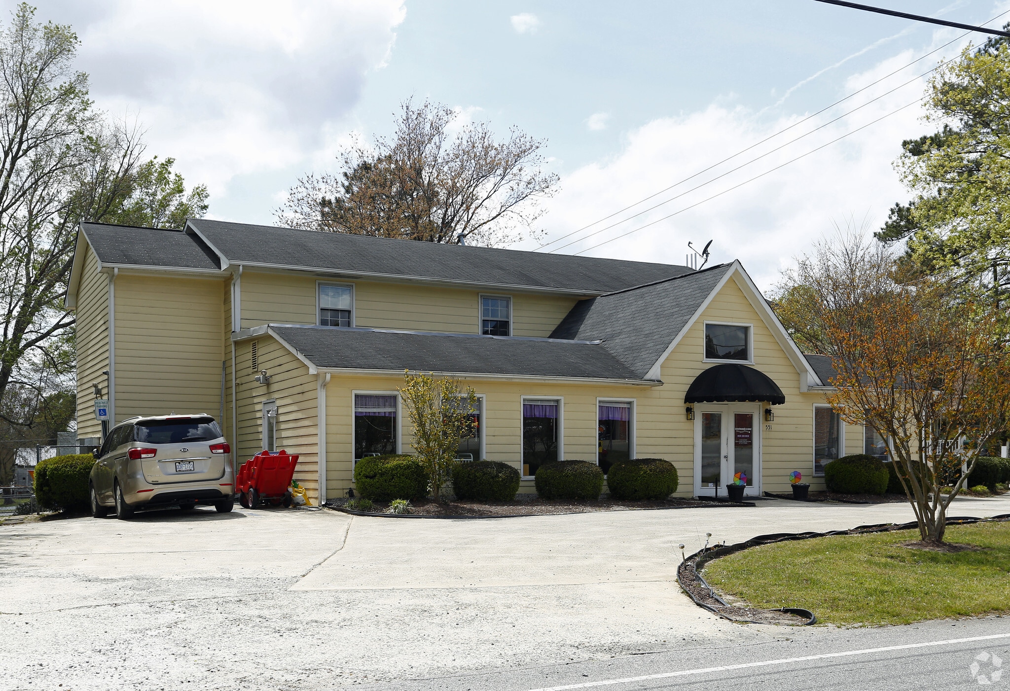 551 W Main St, Clayton, NC for lease Primary Photo- Image 1 of 5
