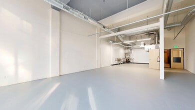 106 NE Grand Ave, Portland, OR for lease Matterport 3D Scan- Image 1 of 7