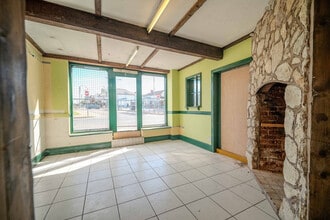 1 Bagillt St, Holywell for lease Interior Photo- Image 2 of 8