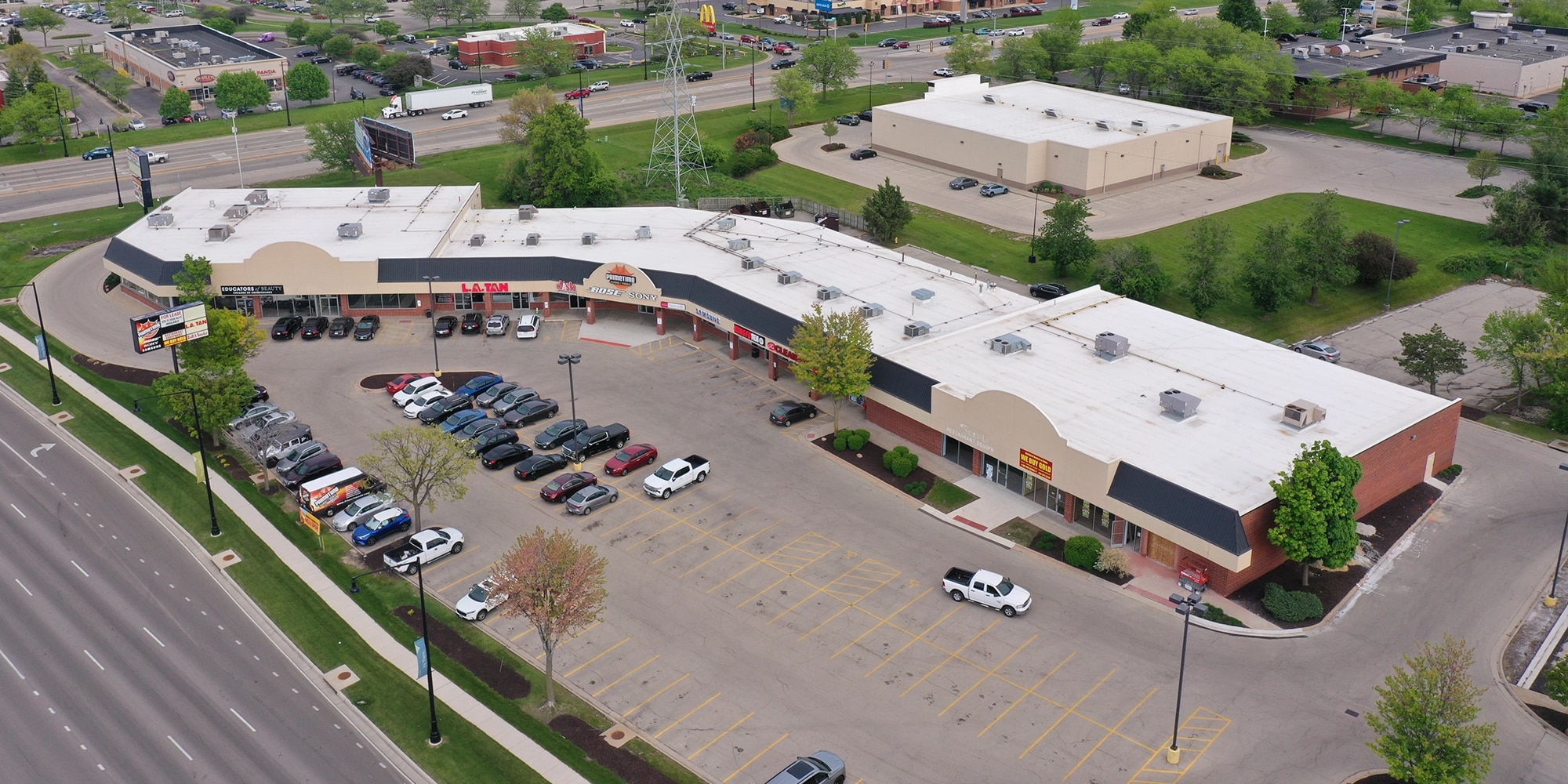 6905-6943 E State St, Rockford, IL for lease Building Photo- Image 1 of 4
