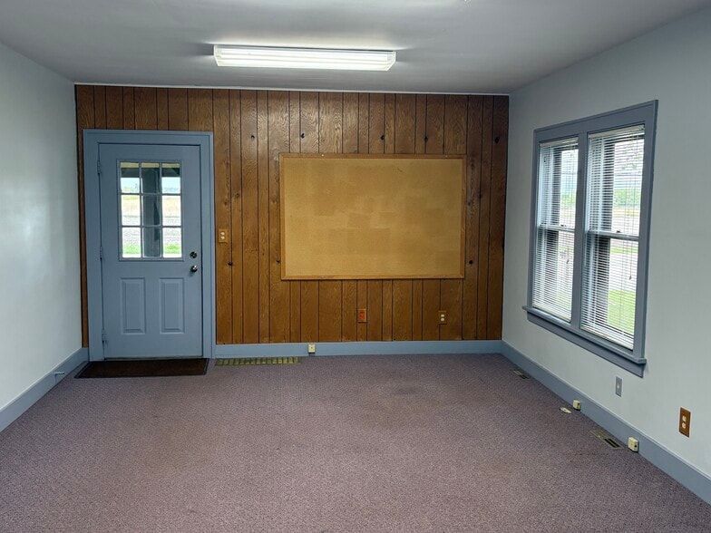1601 N IL Route 47, Woodstock, IL à vendre - Photo intérieure - Image 3 de 9