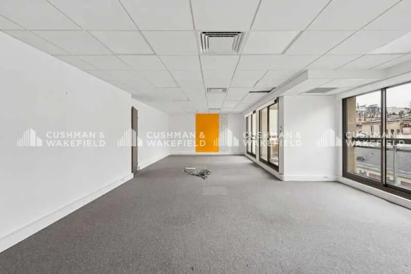 Office in Neuilly-sur-Seine for sale - Interior Photo - Image 3 of 17