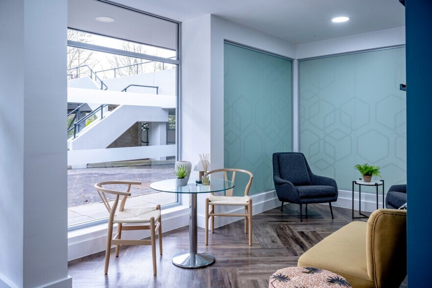 Basing View, Basingstoke à louer - Photo intérieure - Image 3 de 7