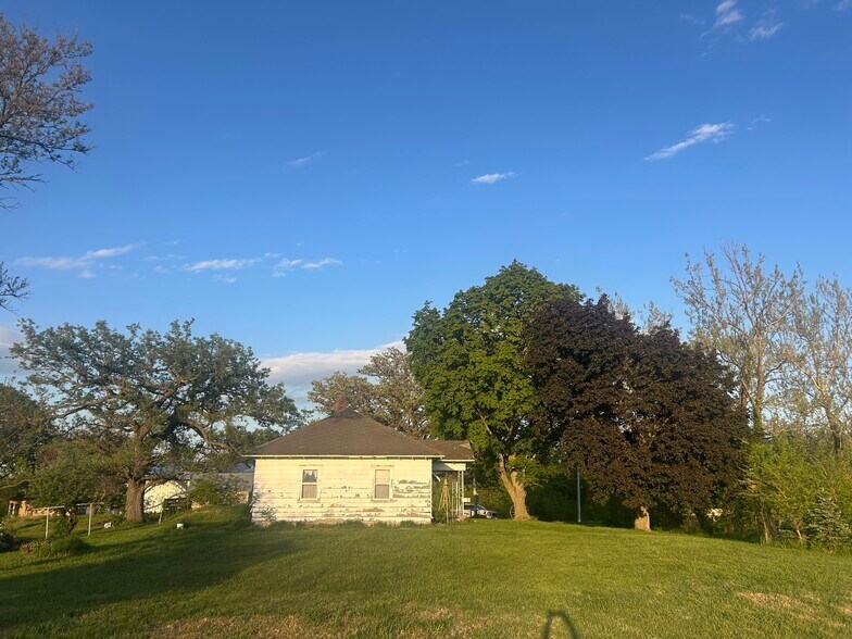 1751 215th St, Red Oak, IA à vendre - Photo du bâtiment - Image 2 de 3