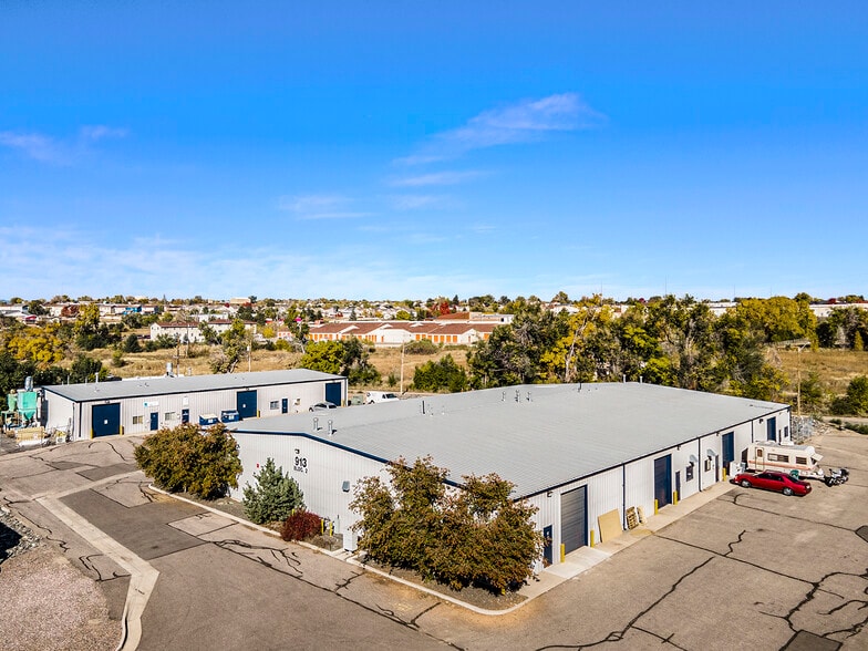 913 E 75th Ave, Denver, CO for lease - Building Photo - Image 2 of 33