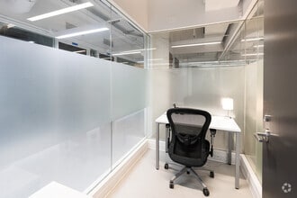 31-00 47th Ave, Long Island City, NY for lease Interior Photo- Image 1 of 1