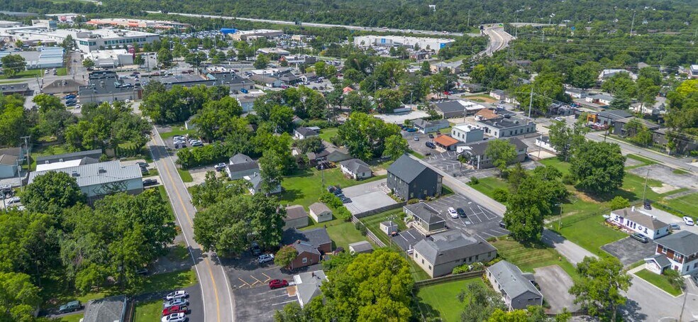 2823 Dogwood Pl, Nashville, TN à vendre - Photo du bâtiment - Image 2 de 4