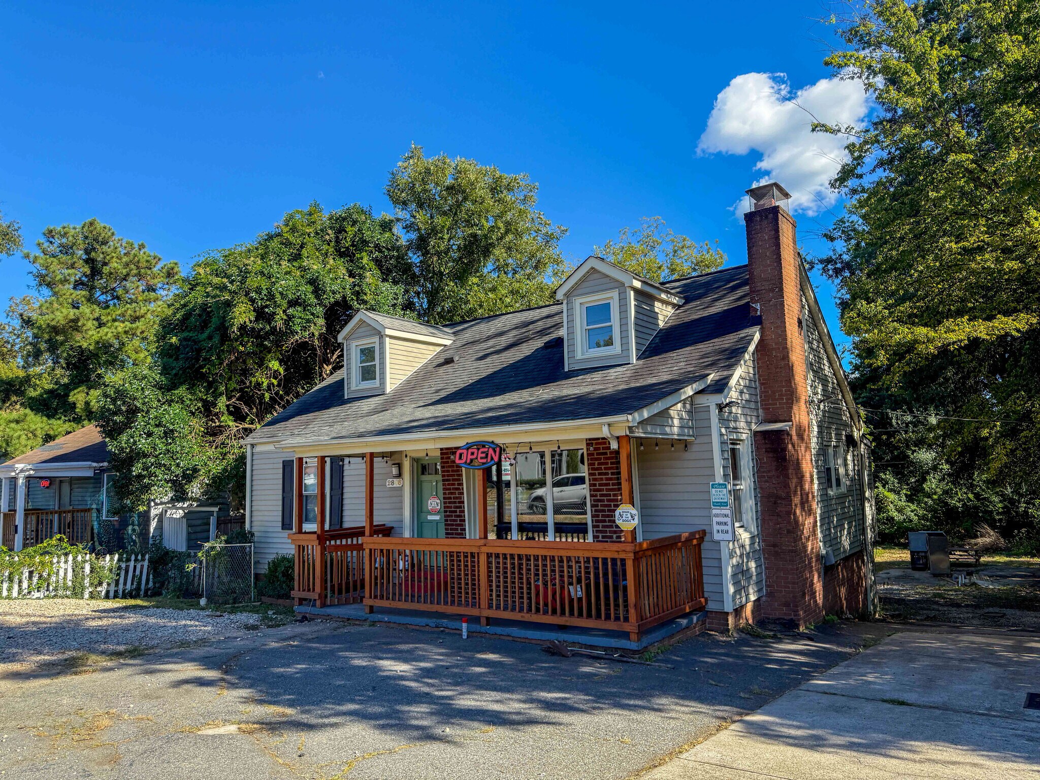 2808 The Plaza, Charlotte, NC for lease Primary Photo- Image 1 of 10