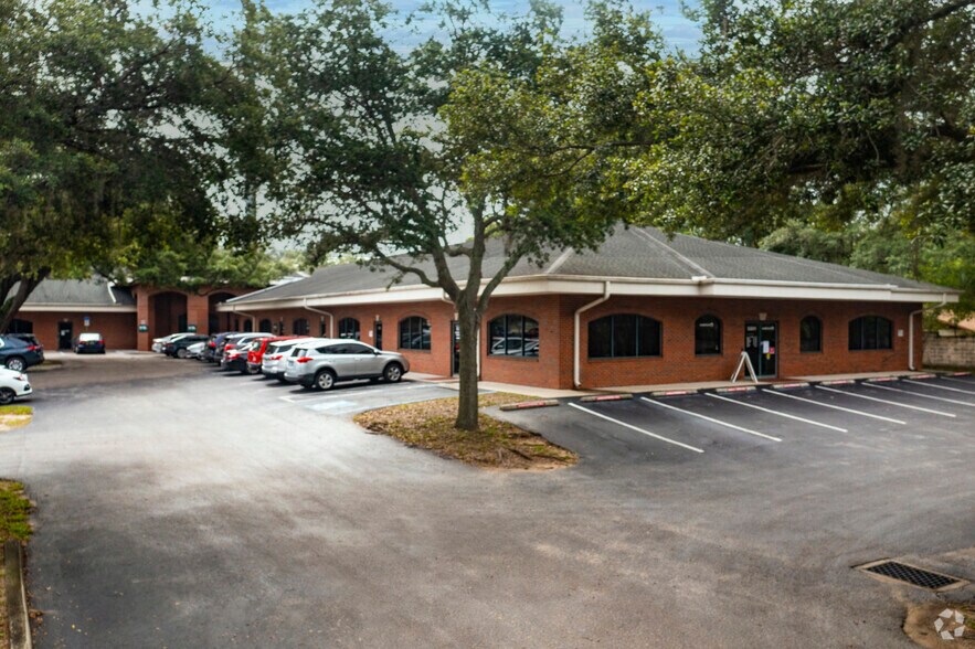 5305 E Fletcher Ave, Temple Terrace, FL for lease - Building Photo - Image 3 of 16