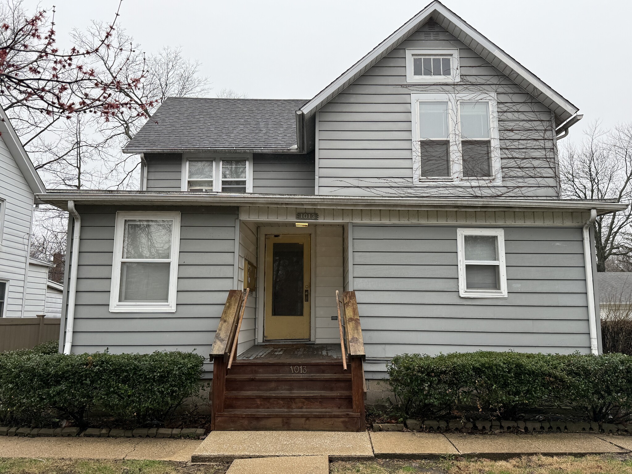 1013 W Church St, Champaign, IL for sale Primary Photo- Image 1 of 2