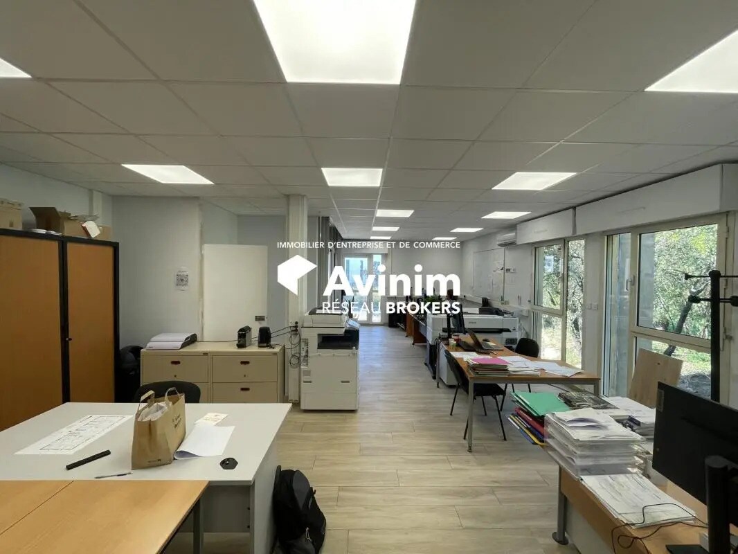 Office in Vitrolles for lease Interior Photo- Image 1 of 4
