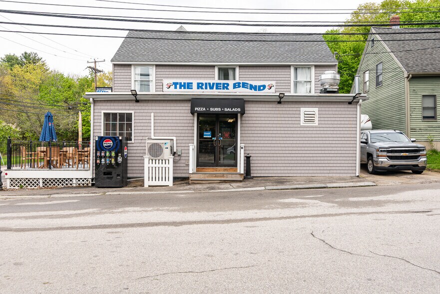 65 Henry Law Ave, Dover, NH à vendre - Photo du bâtiment - Image 1 de 25