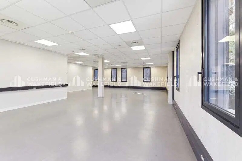 305 Rue Maurice Aicardi Lejard, Aix-en-Provence à louer - Photo du bâtiment - Image 2 de 35