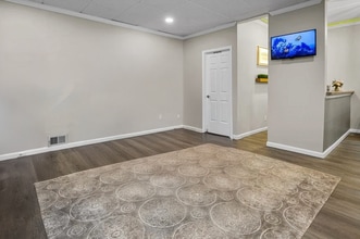 16 Mendon-Ionia Rd, Mendon, NY à louer Photo intérieure- Image 2 de 8