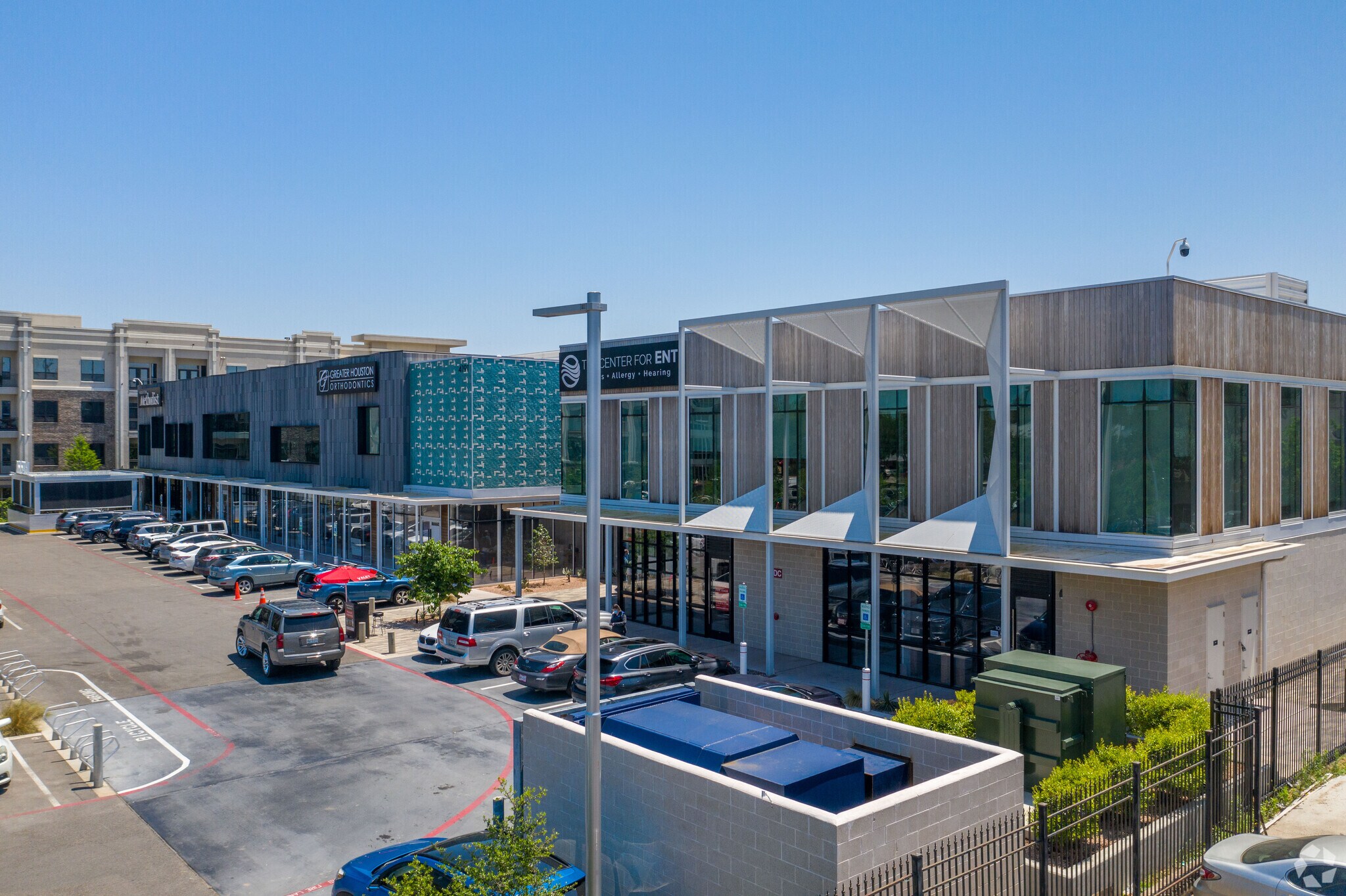 4189-4191 Bellaire Blvd, Houston, TX à louer Photo du bâtiment- Image 1 de 6