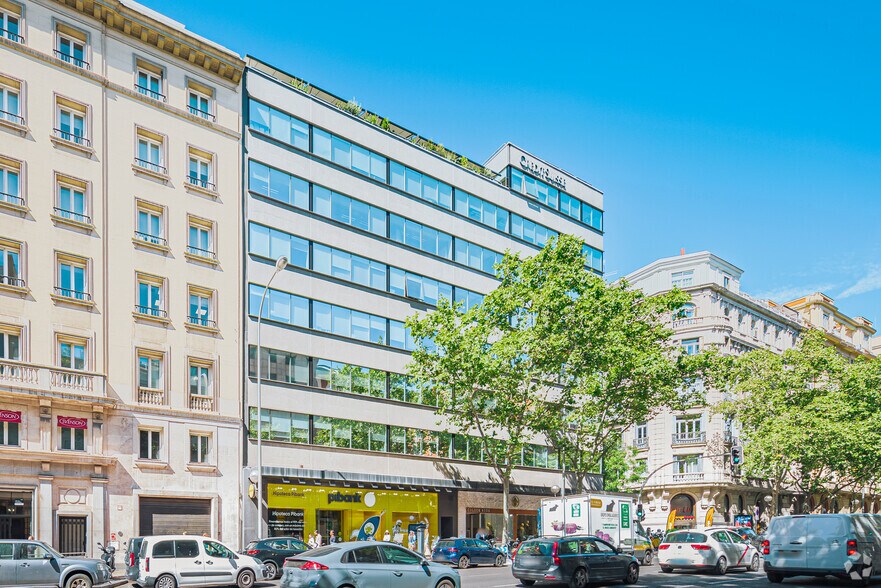 Calle de Ayala, 42, Madrid, Madrid à louer - Photo du bâtiment - Image 2 de 5