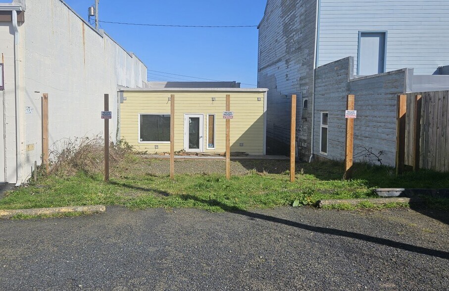 714 SW Hurbert St, Newport, OR à vendre - Photo du bâtiment - Image 2 de 6