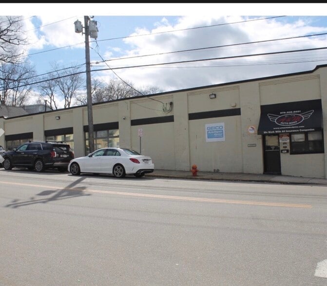 341 S Broadway, Lawrence, MA for sale - Building Photo - Image 1 of 7