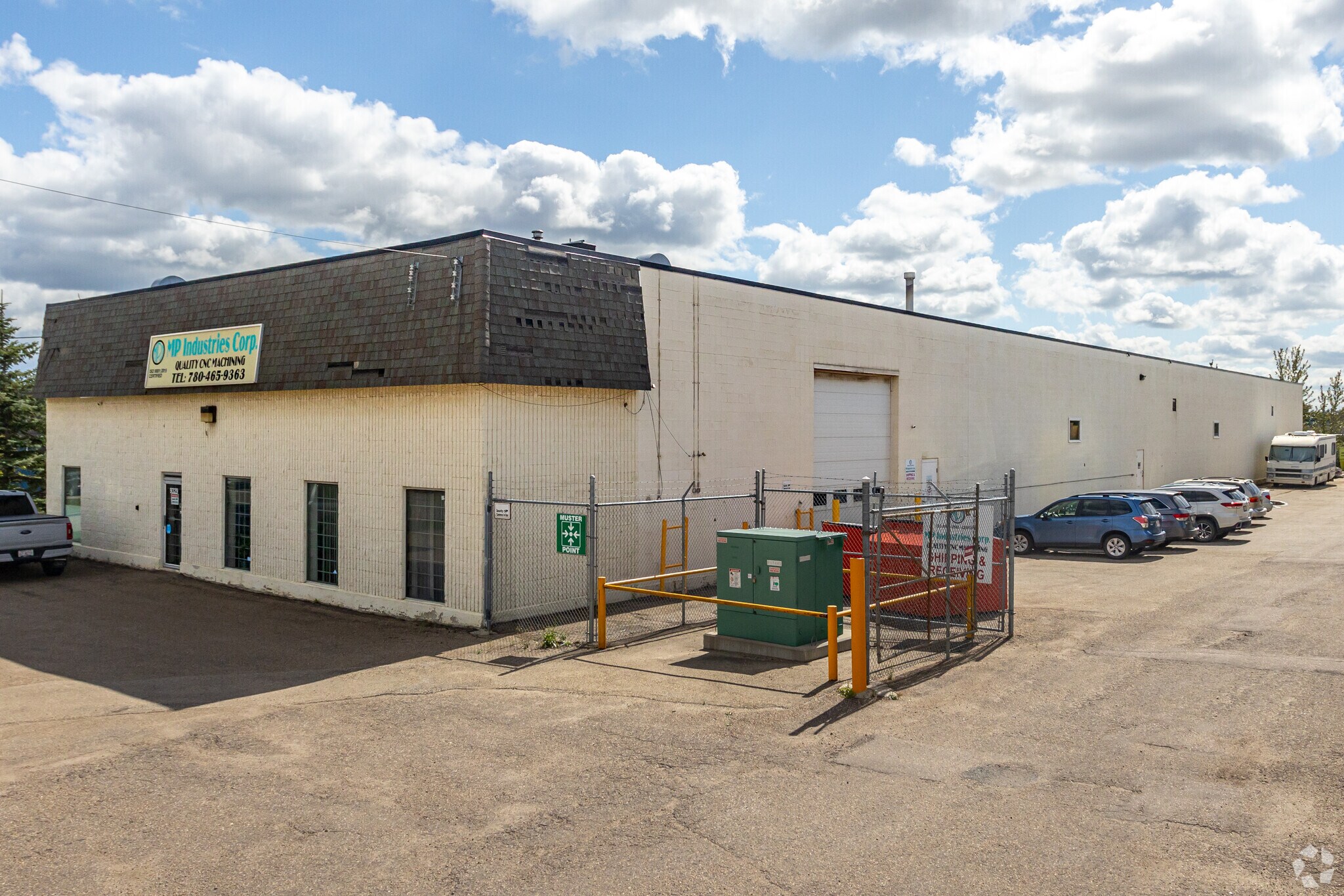 9329 62nd Ave NW, Edmonton, AB for sale Primary Photo- Image 1 of 1