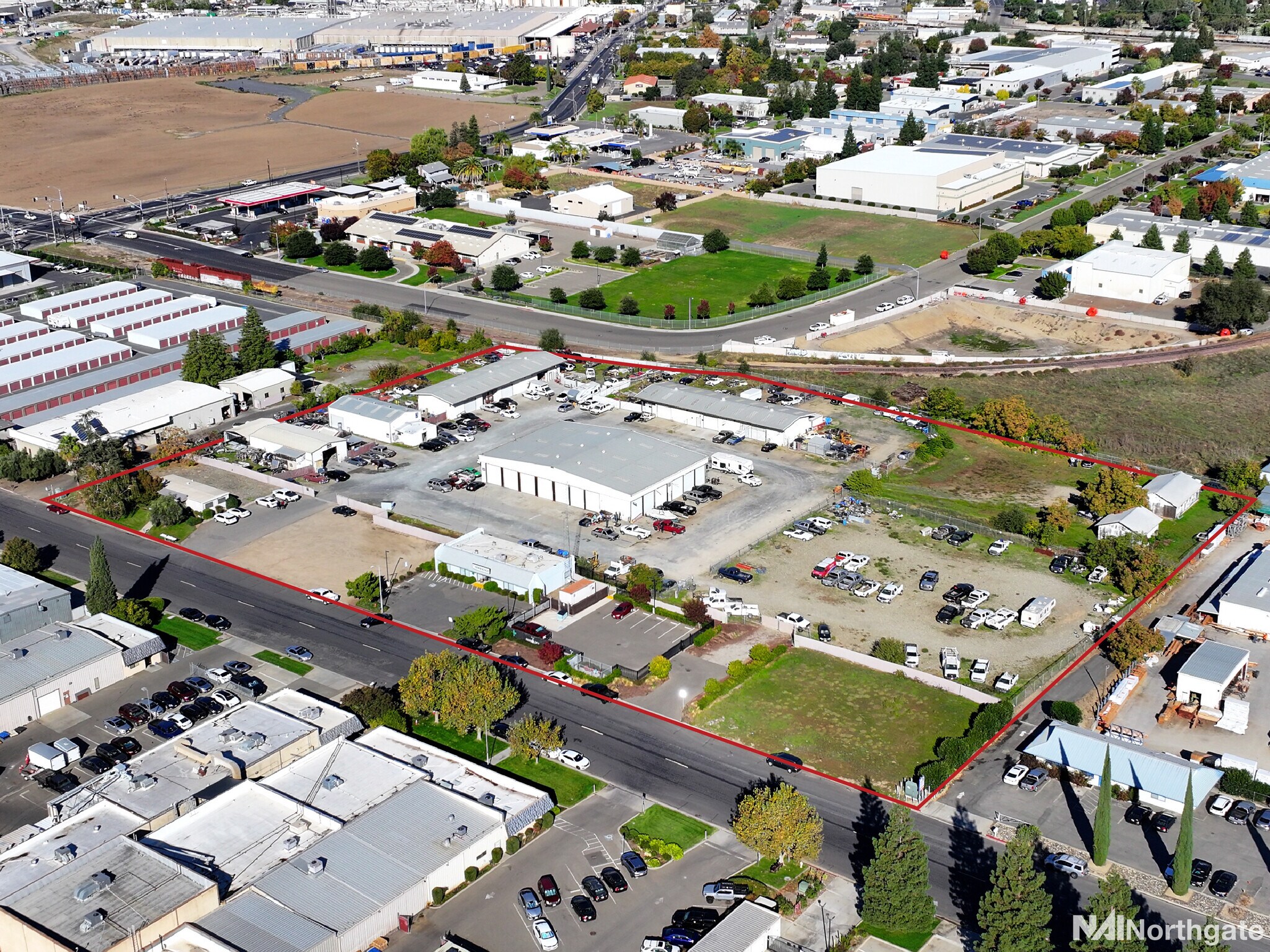 570 Armstrong Way, Oakdale, CA for sale Primary Photo- Image 1 of 10