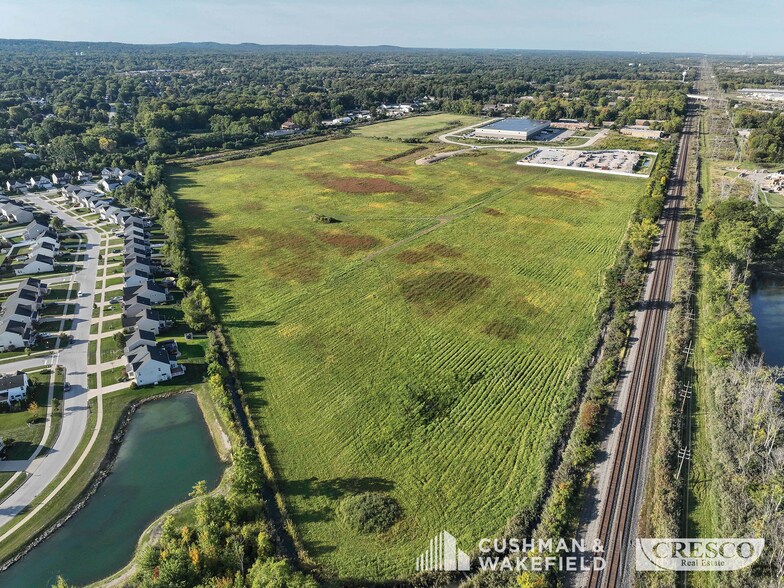 9600 Hamilton Drive, Mentor, OH à louer - Photo du bâtiment - Image 3 de 3