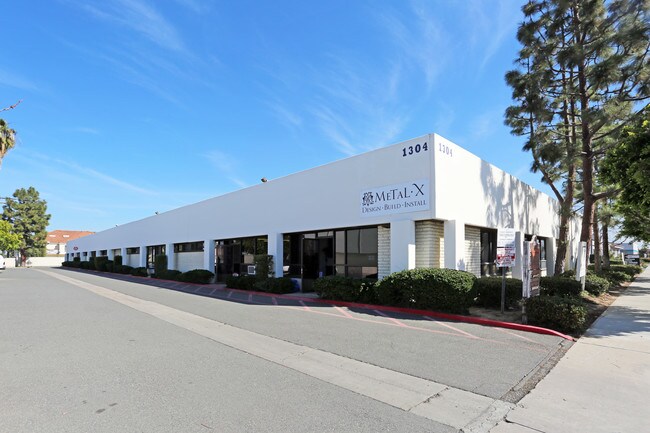 More details for 1304 Logan Ave, Costa Mesa, CA - Industrial for Lease