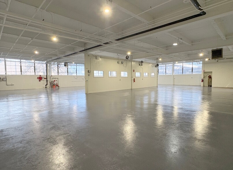 40 Merritt St, Port Chester, NY for lease - Building Photo - Image 2 of 13