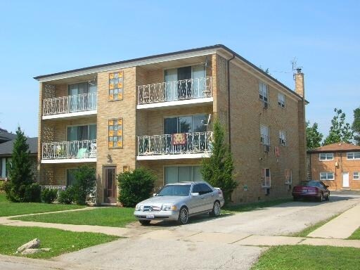 More details for 9516 S Kolin Ave, Oak Lawn, IL - Multifamily for Sale