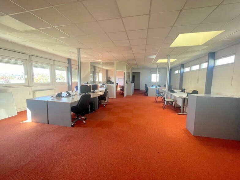 Bureau dans Poissy à vendre - Photo intérieure - Image 3 de 13