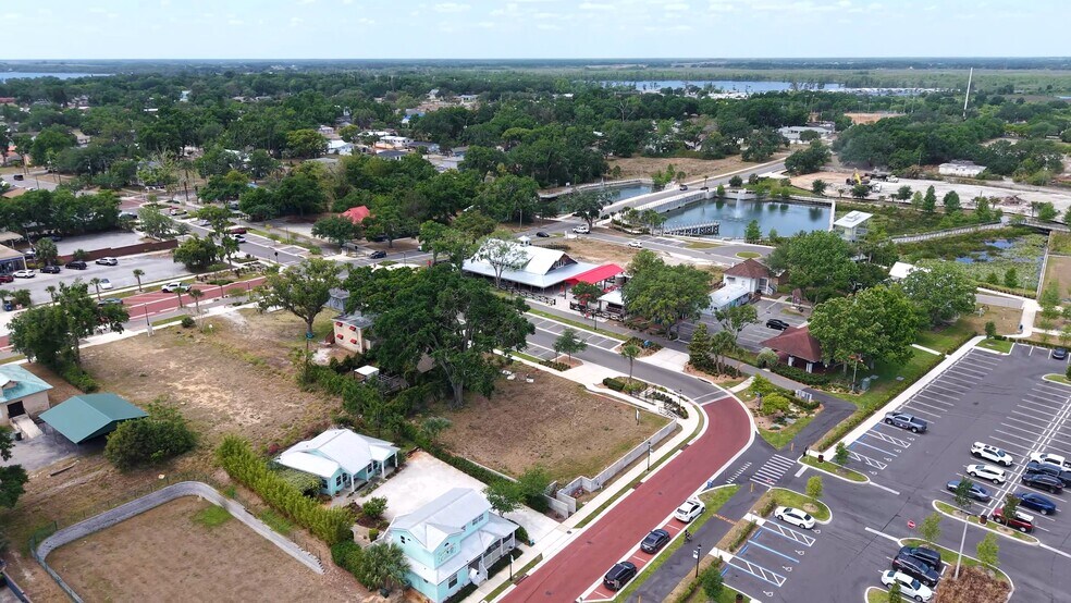 503 West Ave, Clermont, FL à louer - Vidéo sur l’inscription commerciale - Image 2 de 11