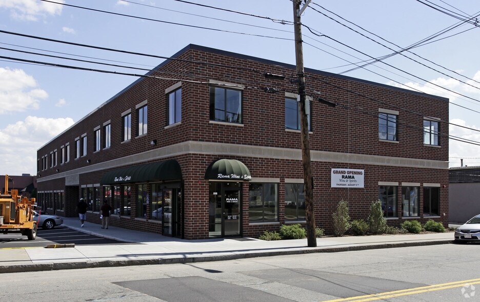 898-900 Washington St, Norwood, MA for lease - Building Photo - Image 2 of 9