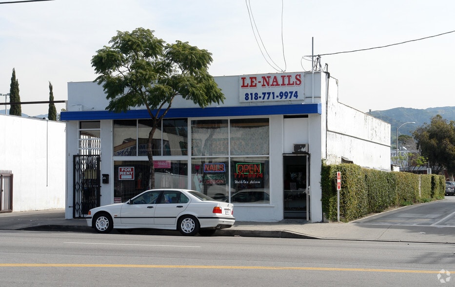 8048 Vineland Ave, Sun Valley, CA for lease - Building Photo - Image 3 of 4