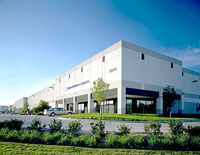 2045 Westgate Dr, Carrollton, TX for lease Primary Photo- Image 1 of 10