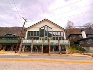 Plus de détails pour 390 Main St, Chimney Rock, NC - Commerce de détail à louer