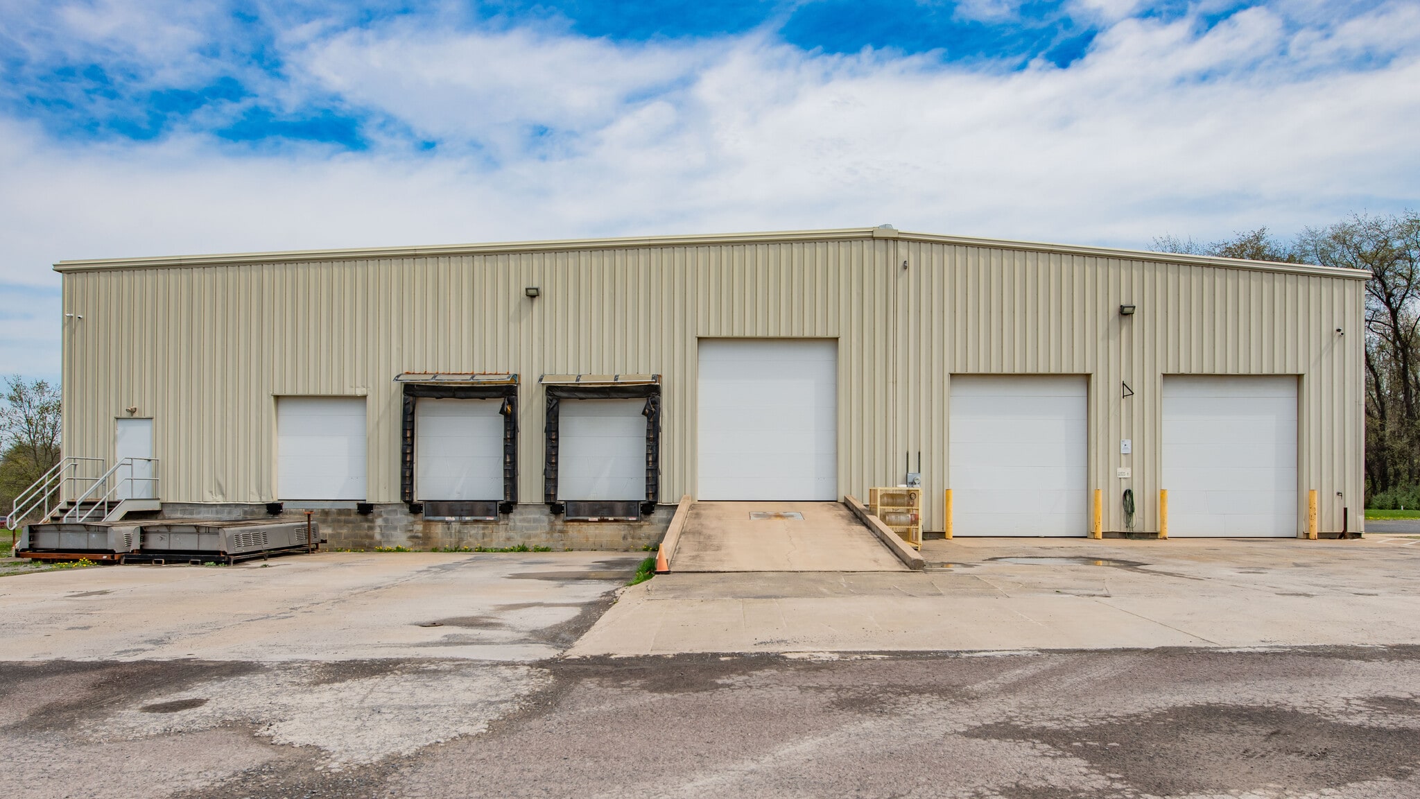 4335 Paradise Rd, Watsontown, PA for sale Primary Photo- Image 1 of 12