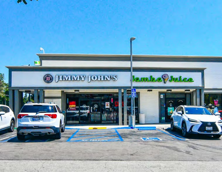 4993-5001 Candlewood St, Lakewood, CA for sale - Primary Photo - Image 1 of 2