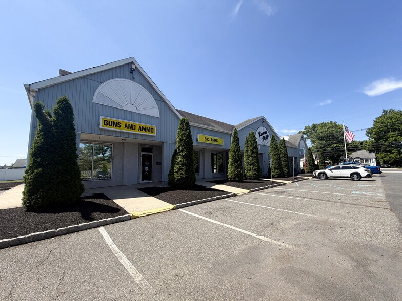 210 Summerhill Rd, Spotswood, NJ à louer - Photo du bâtiment - Image 3 de 4