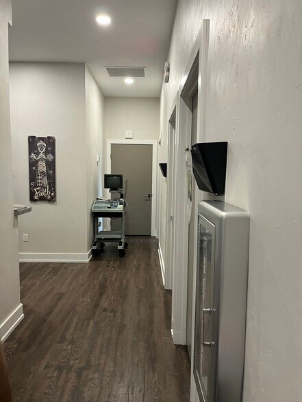 212 NW 135th Way, Newberry, FL à louer - Photo du bâtiment - Image 3 de 13