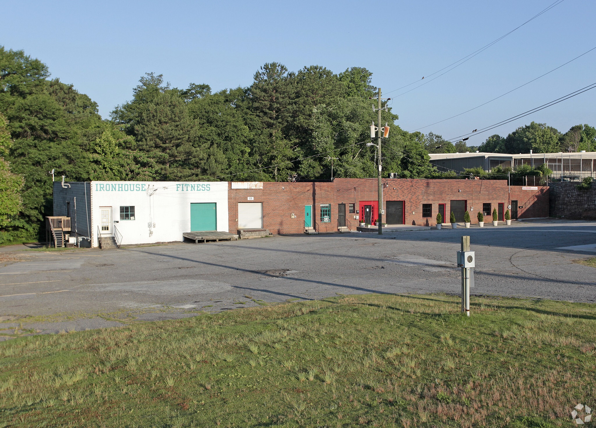 2652 S Cobb Dr, Smyrna, GA for lease Building Photo- Image 1 of 8