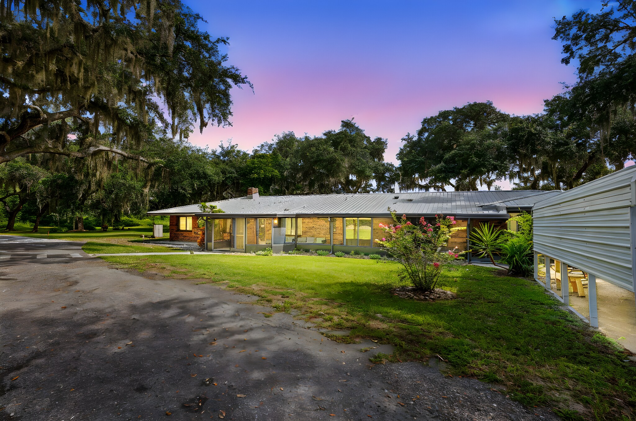 579 Johnson Lake Rd, De Leon Springs, FL à vendre Photo du bâtiment- Image 1 de 48