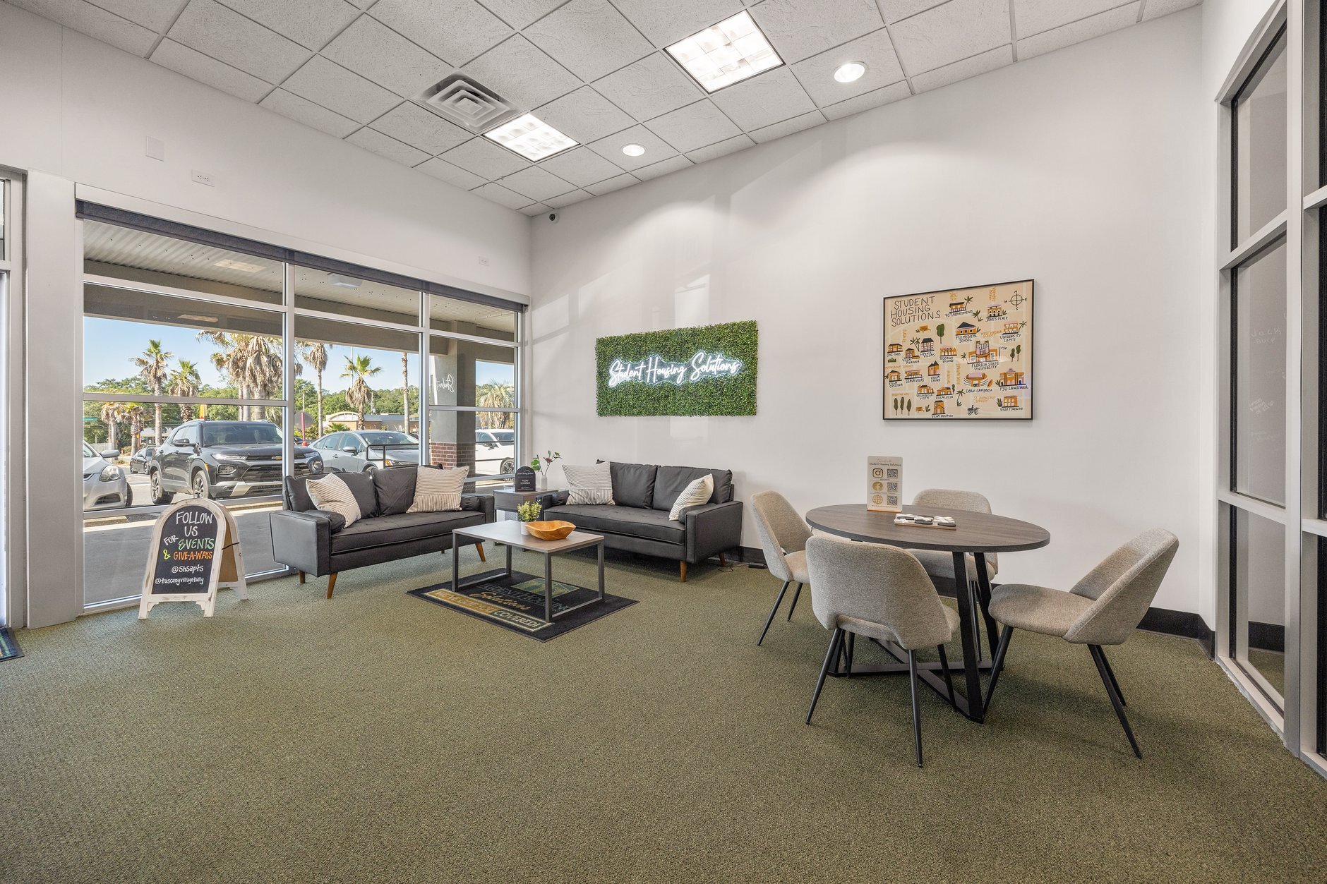 2020 W Pensacola St, Tallahassee, FL à louer Photo intérieure- Image 1 de 11