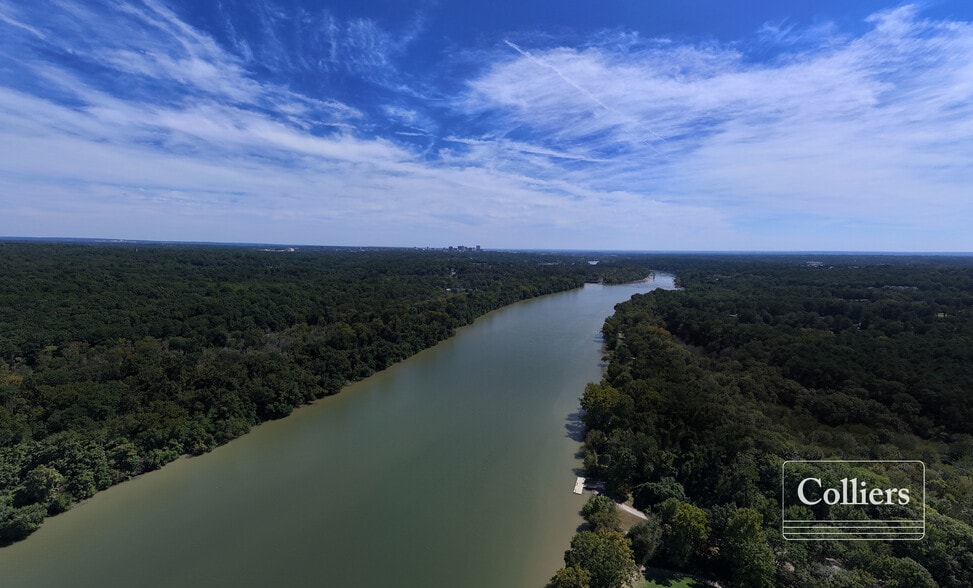 Contender Portfolio portfolio of 7 properties for sale on LoopNet.ca - Aerial - Image 3 of 5