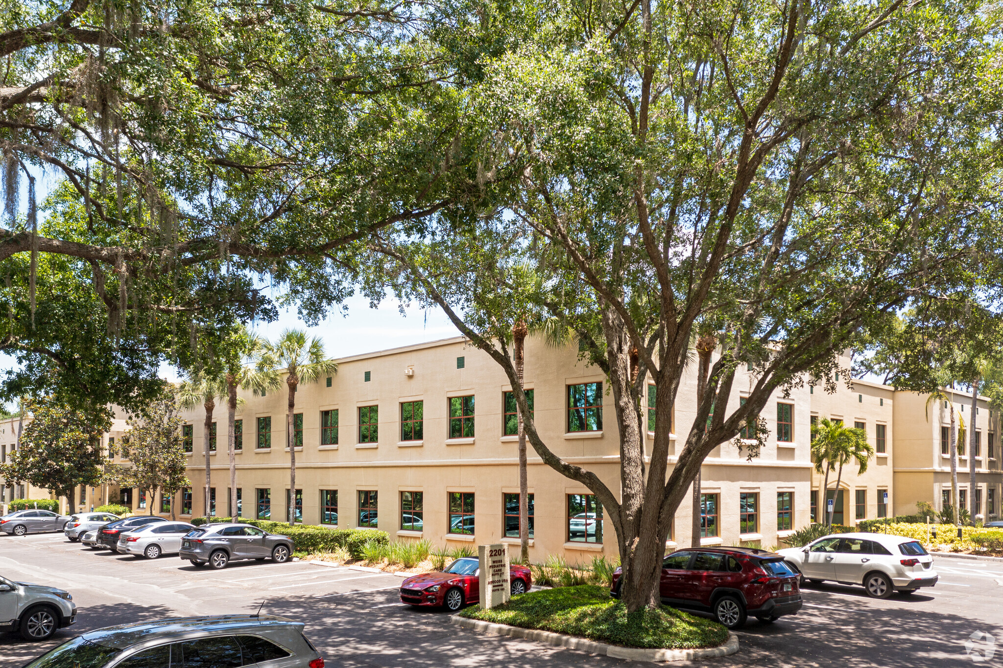 2201 Cantu Ct, Sarasota, FL à louer Photo du bâtiment- Image 1 de 20