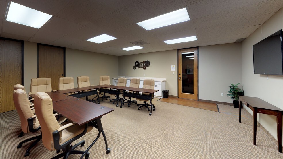 2080 N State Highway 360, Grand Prairie, TX à louer - Numérisation 3D de Matterport - Image 3 de 15