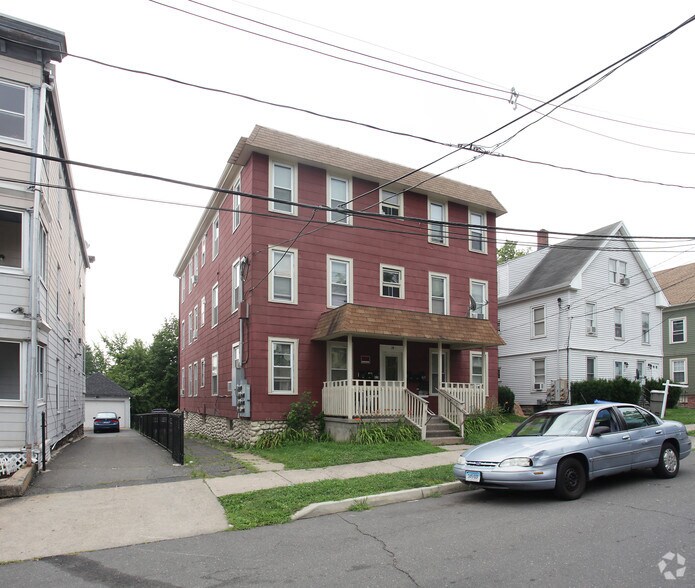 19 Landry St, Bristol, CT à vendre - Photo du bâtiment - Image 3 de 3