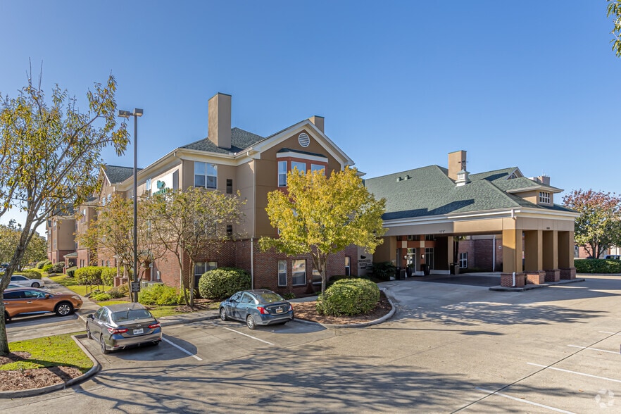 5860 Corporate Blvd, Baton Rouge, LA for sale - Primary Photo - Image 1 of 4