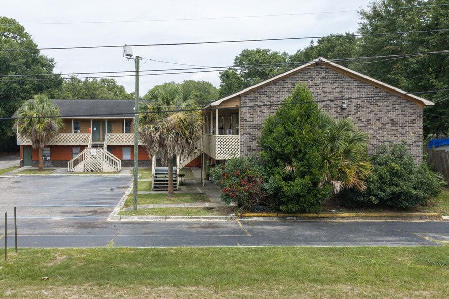5735 Chatham Ave, North Charleston, SC for sale - Building Photo - Image 3 of 7